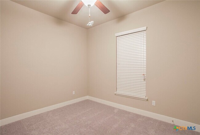 Building Photo - 549 Wills Pt Wy