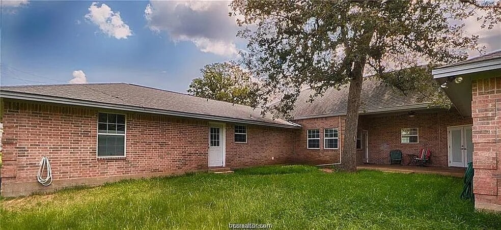 Building Photo - 6353 Fm 1361