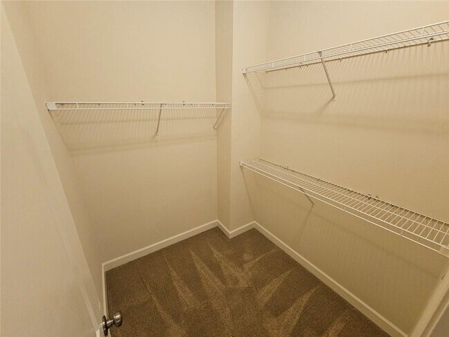 Building Photo - 2104 McFarlin Ln