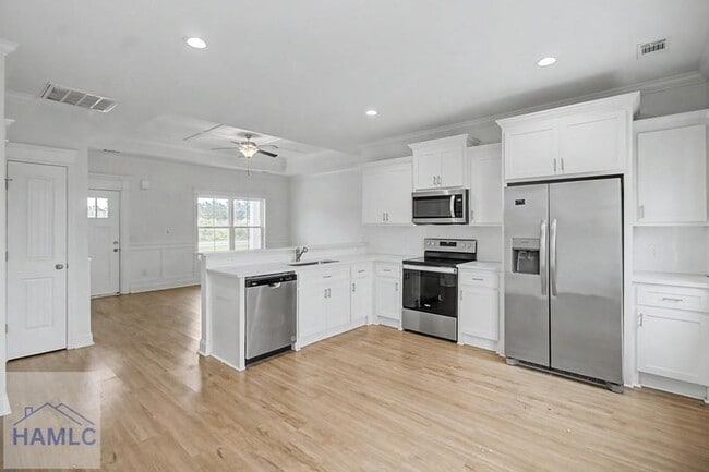 Building Photo - 431 Long Leaf Ln