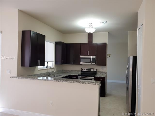 Building Photo - 9334 SW 173rd Ter