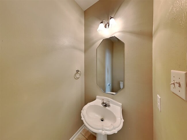 Building Photo - 19022 Walbrook Meadows Ln