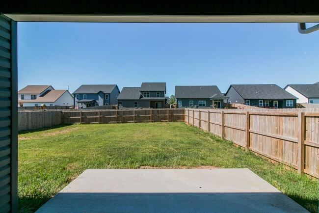 Building Photo - 1132 Eagle's View Dr