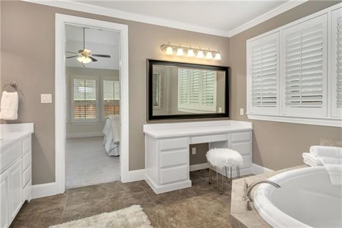 Building Photo - LSE-House, Traditional - Lantana, TX