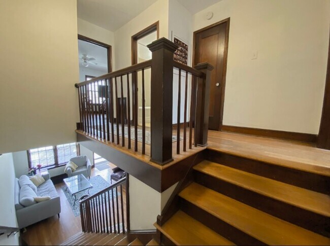 Building Photo - 1815 Laramie St