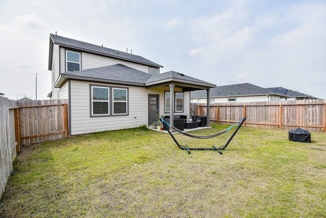 Building Photo - 18006 Whitetail Run Ln