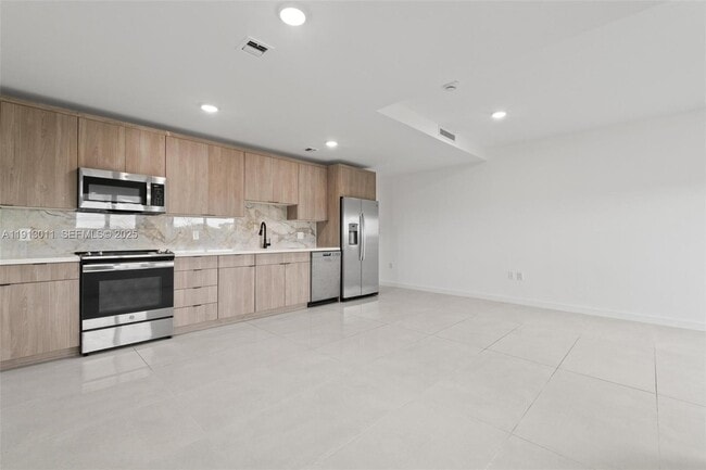 Building Photo - 26126 SW 146th Ct