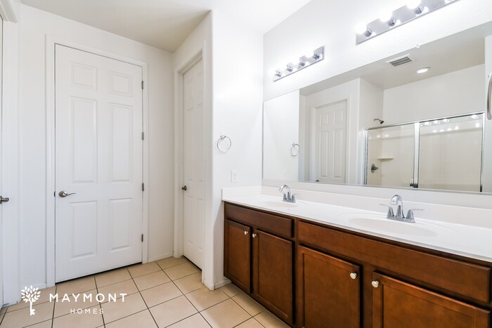 Building Photo - 4404 W Federal Way