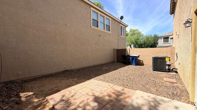 Building Photo - 1567 S Avocet St