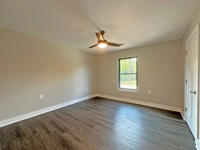 Building Photo - 6 Estes Wy