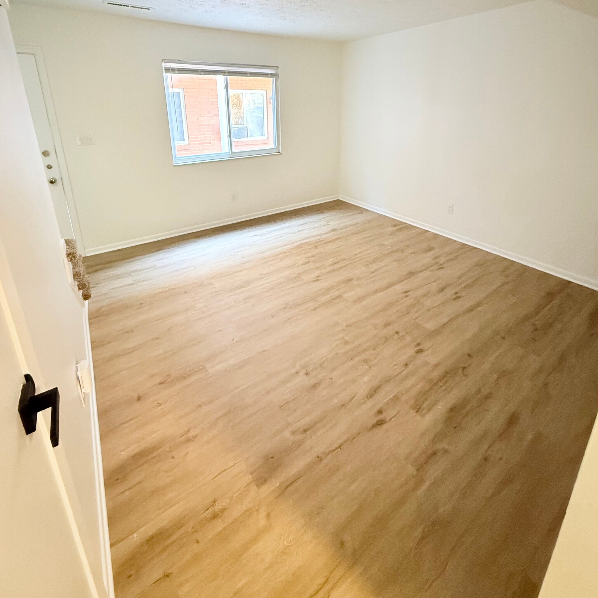 Building Photo - 235 Hamilton Ave