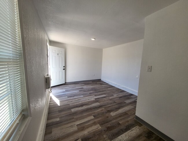 Building Photo - 82 N Louisiana St