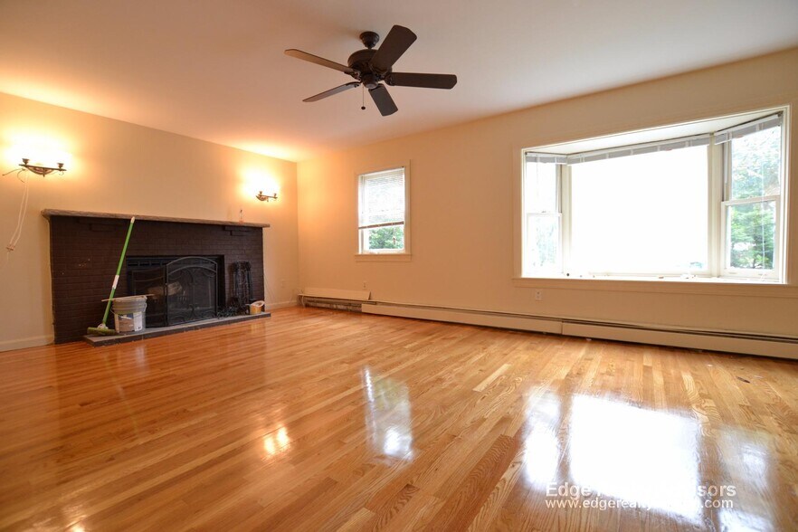 Building Photo - 47 Dighton St