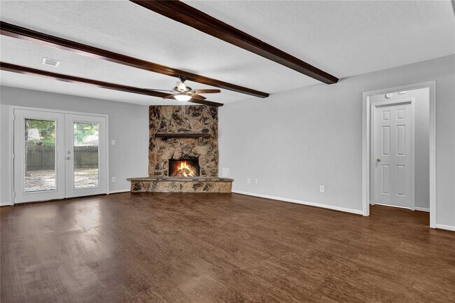 Building Photo - 3022 Birch Creek Dr