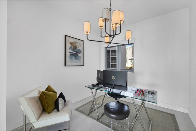 Building Photo - 1155 N Gulfstream Ave