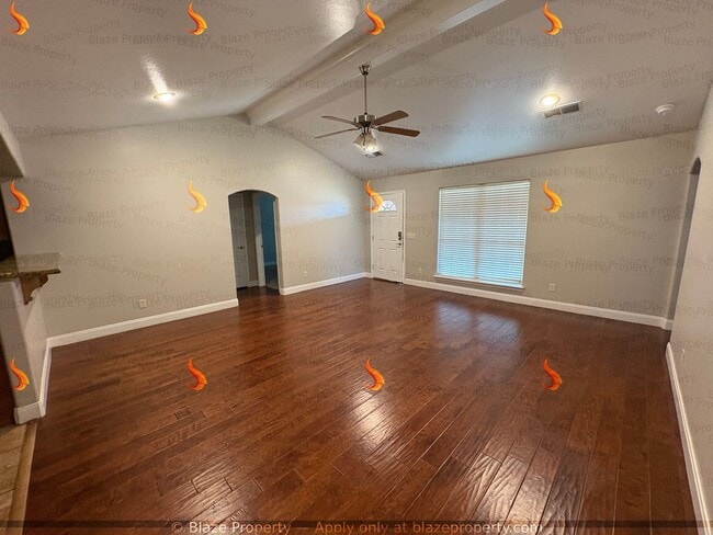 Building Photo - Charming Corner Lot Home in Desirable City View