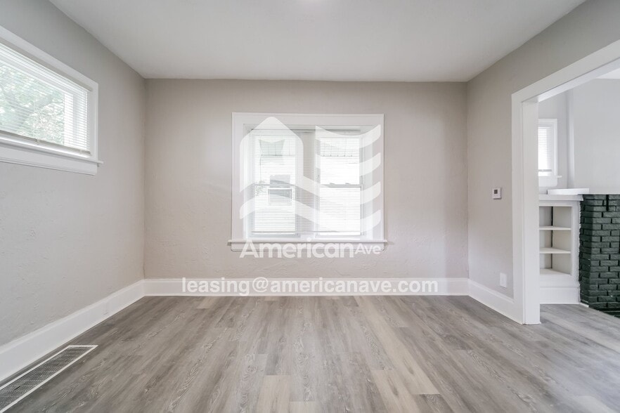 Building Photo - 268 Gordon Dr