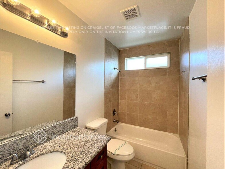 Building Photo - 16455 Ludlow St