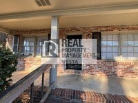 Building Photo - 406 Russell Pkwy