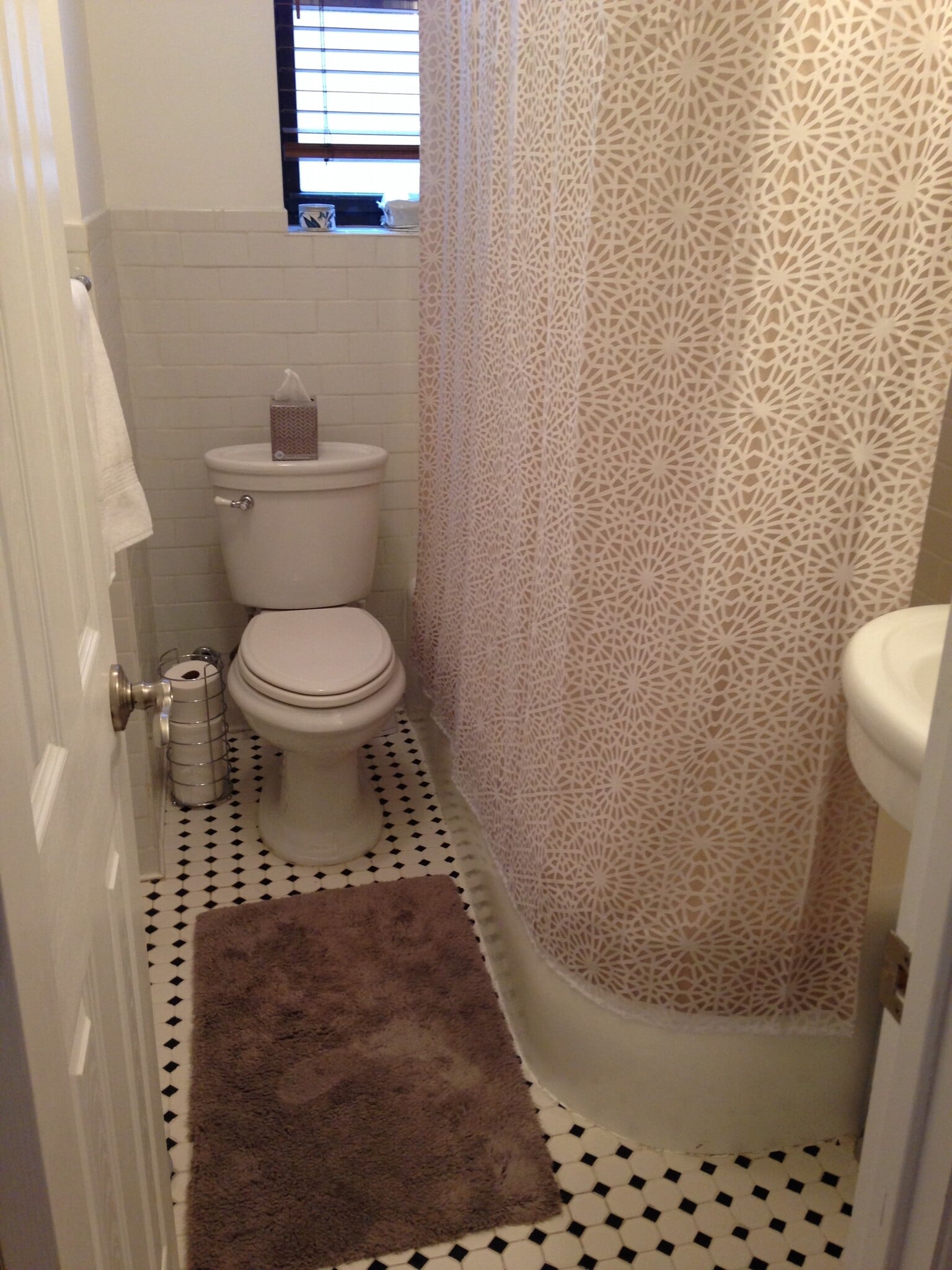 bathroom - 779 Riverside Dr