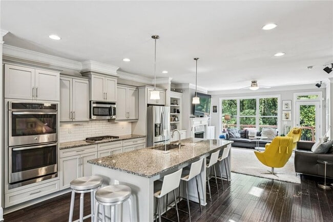 Building Photo - 1285 Linden Ct