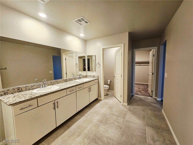 Building Photo - 7497 Blue Lotus Ave