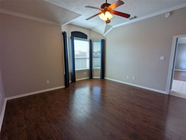 Building Photo - 24807 Blane Dr