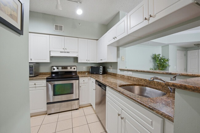 Building Photo - 3221 Tuscany Way