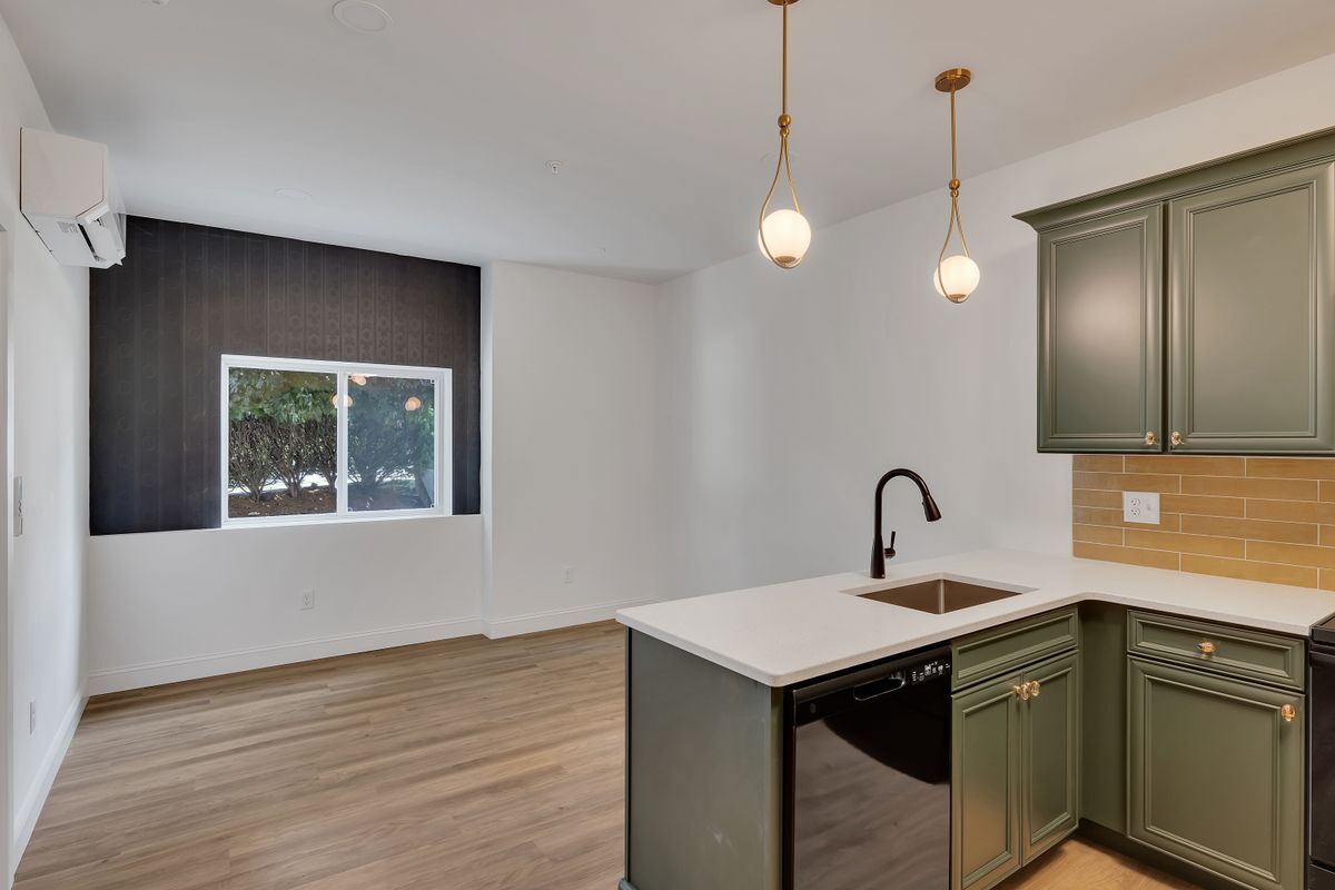 Building Photo - 36 Pawling Ave