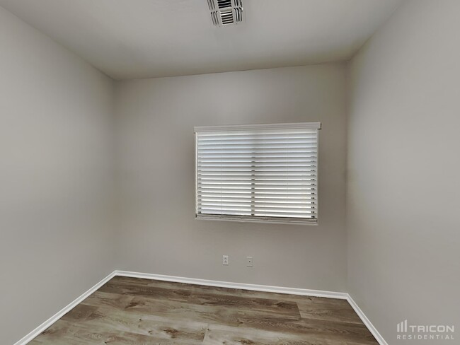 Building Photo - 12914 W Corrine Dr