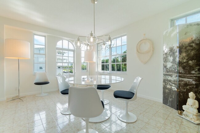 Building Photo - 3475 S Ocean Blvd
