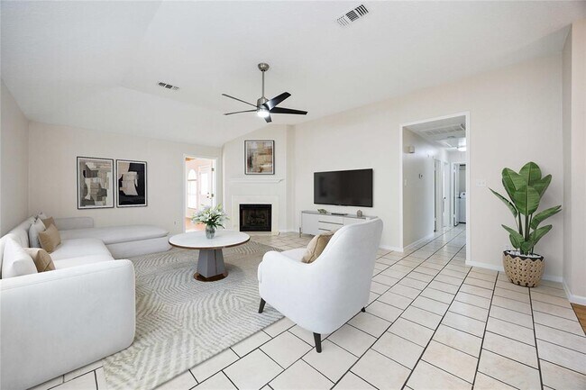 Building Photo - 8707 Orchard Ln