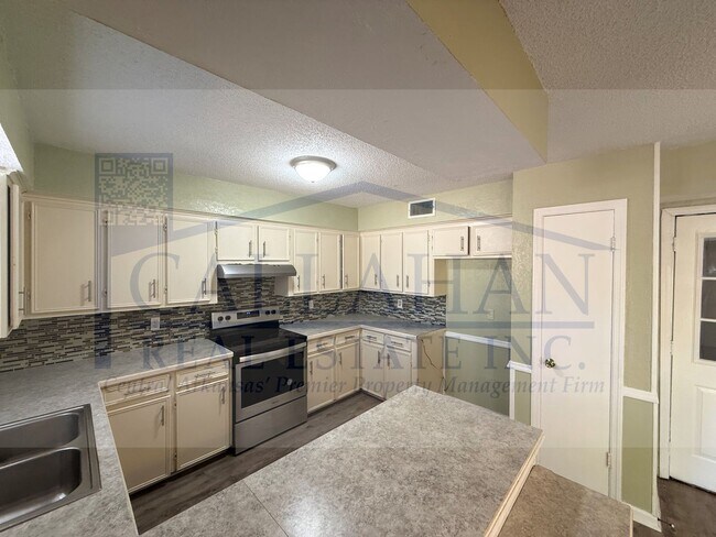 Building Photo - 4 Bedroom Home in Mabelvale