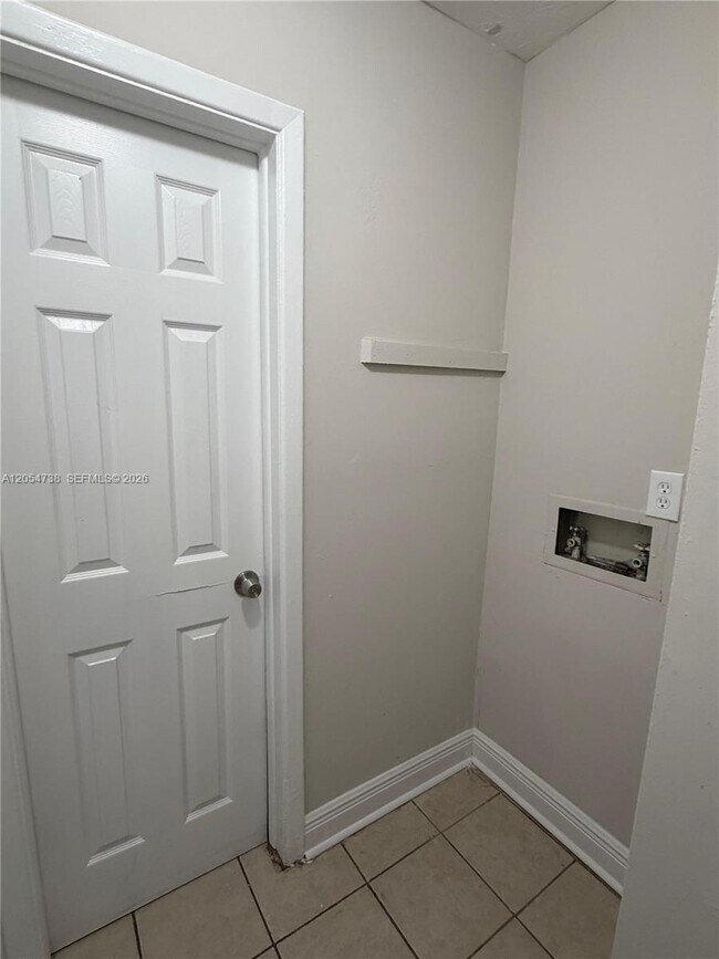 Building Photo - 7231 Bailey Ct