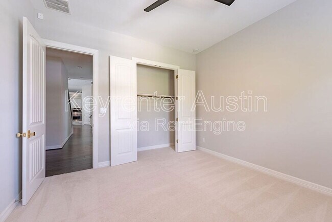 Building Photo - 617 Smarty Jones Ave