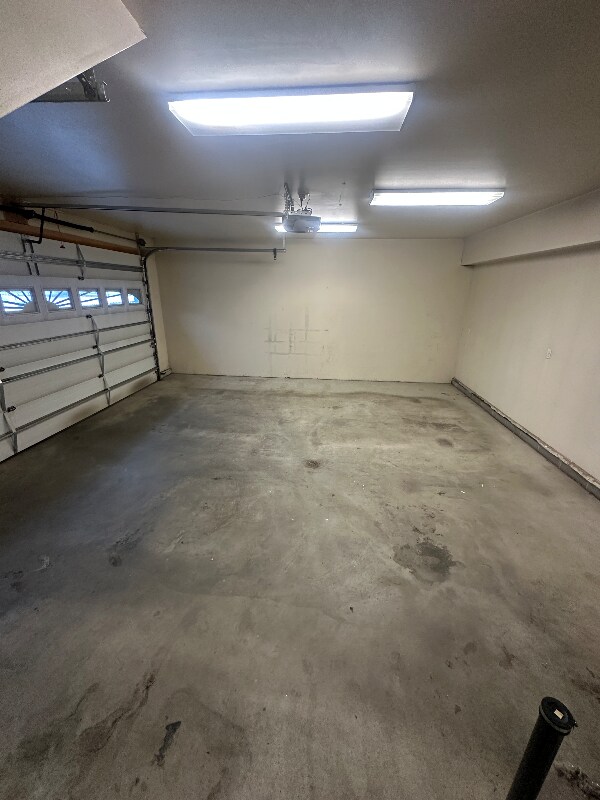 Building Photo - 6140 Austin St