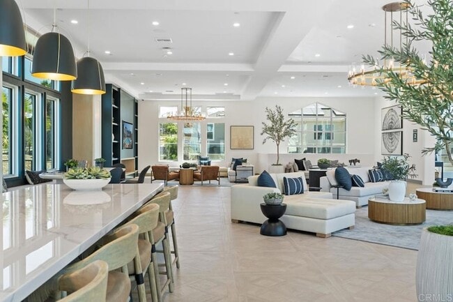 Building Photo - 5035 Avenida Lugano