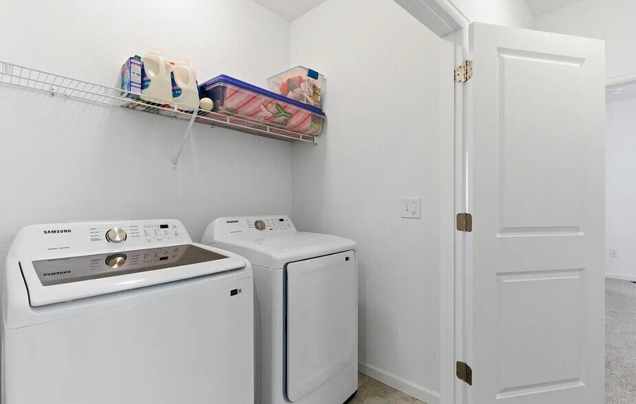 Building Photo - 1928 Rosen Dr