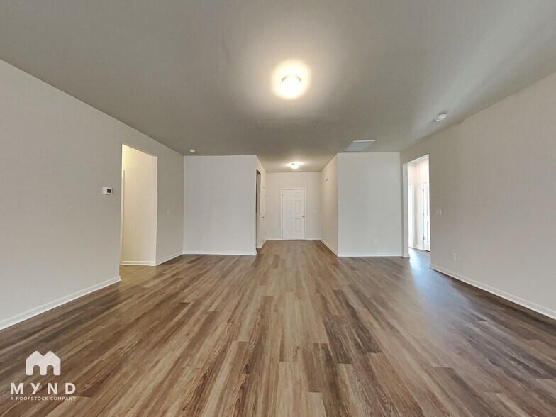 Building Photo - 7220 Static Wy