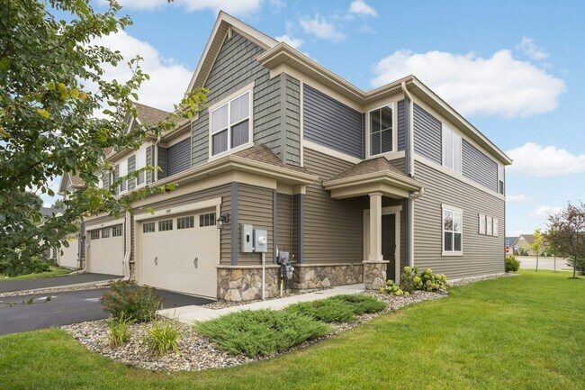 Building Photo - 6447 Inspire Cir S