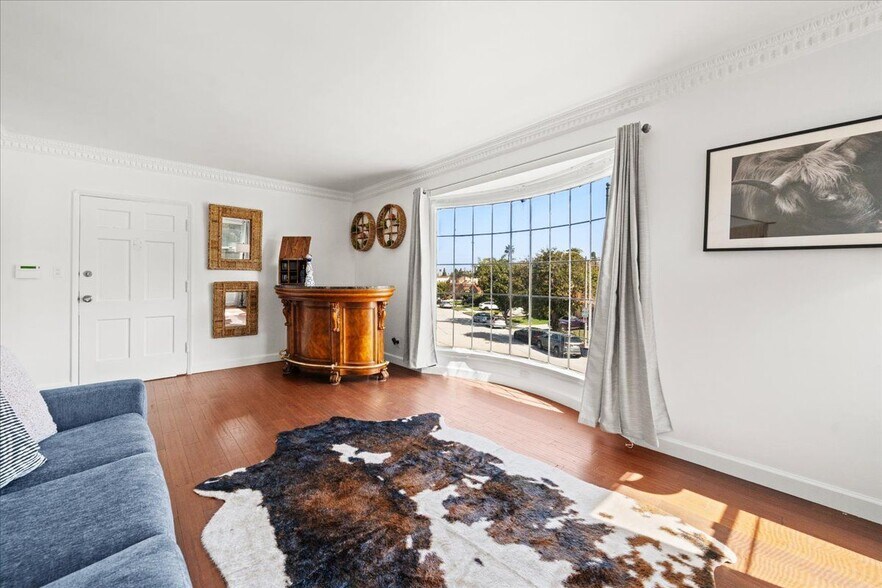 Building Photo - 4281 McClung Dr