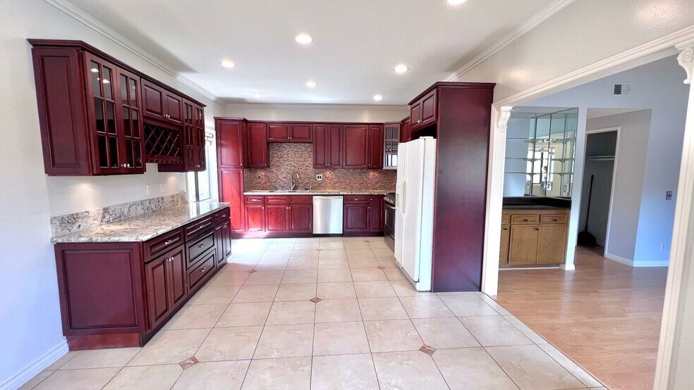 Building Photo - 15061 Sherman Way