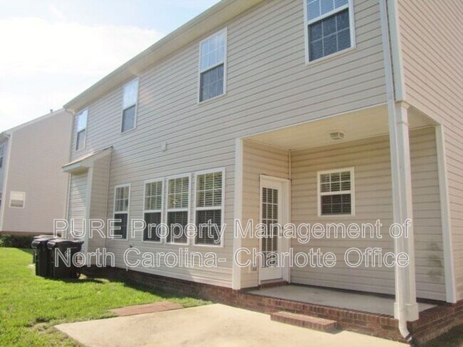 Building Photo - 7227 Tanners Creek Dr