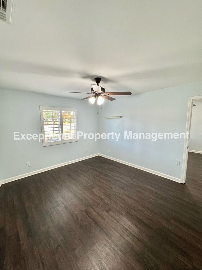 Building Photo - 340 S San Mateo St