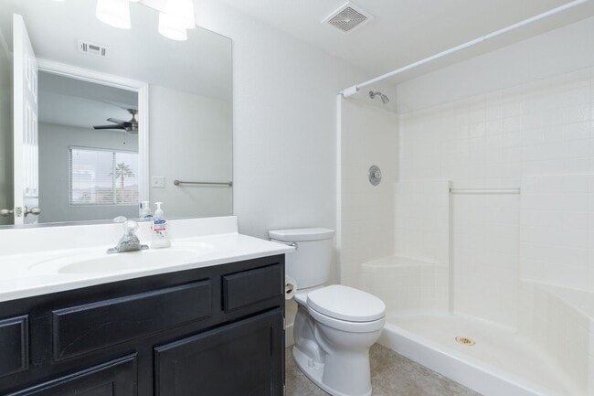 Building Photo - Upper Level 2 bedroom, 2 bathroom with great views at The Falls
