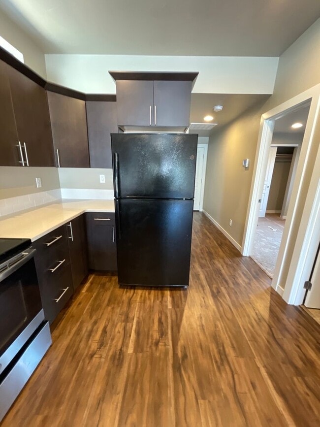 Building Photo - 2 Bedroom / 1 Bathroom Home Home in NE Bend