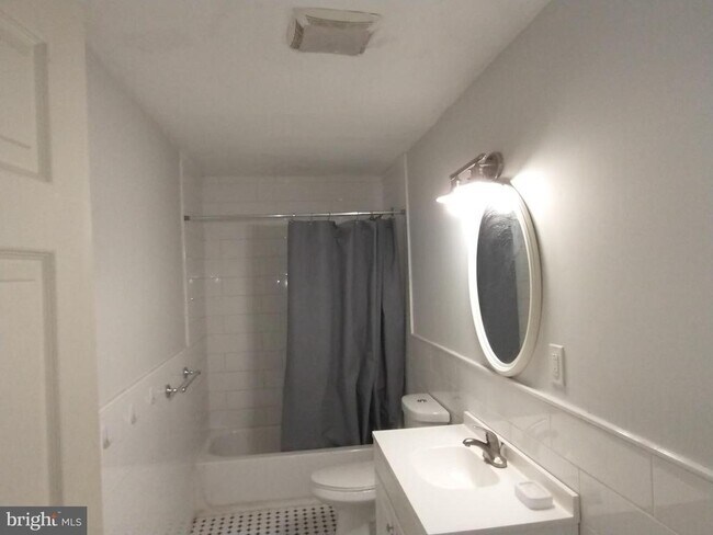 Building Photo - 6845 Germantown Ave