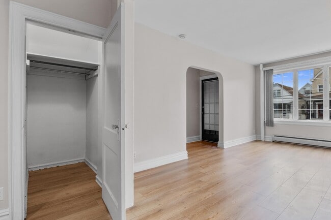 Building Photo - 120 W 45th St