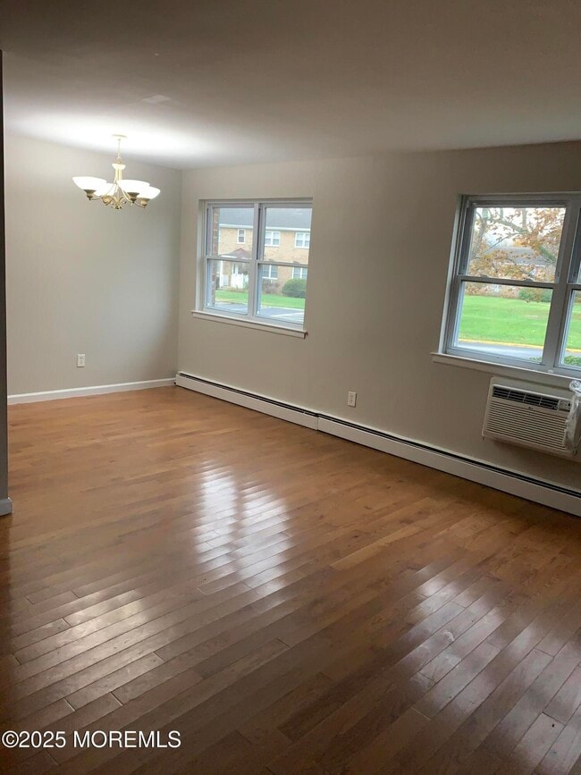 Building Photo - 32 Manchester Ct