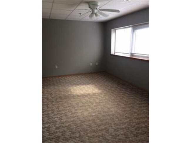 Building Photo - 109 E Luverne St